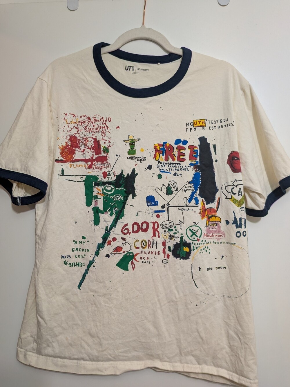 Uniqlo UT Jean-Michel Basquiat Ringer T-Shirt Mens L Cream Navy Graphic Art Tee